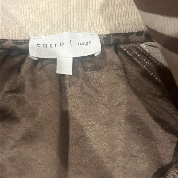Entro large Brown Leopard Print Top - Picture 4 of 4